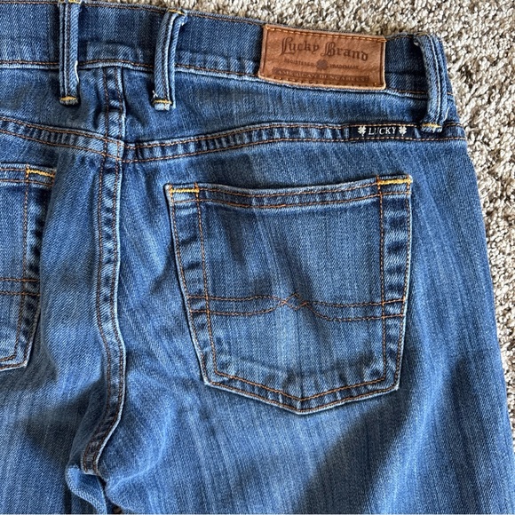 Lucky Brand Sweet Crop Straight Jeans Women 2/26 Denim Mid Rise Classic Fit - Picture 7 of 12